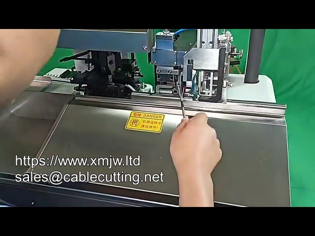 Fully Automatic Wire Stripping and Crimping Machine